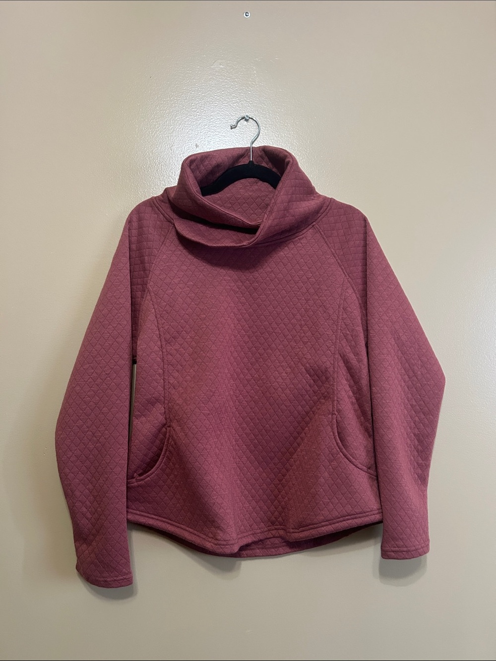 Quilted Cowl Neck Pullover Sweater in Mauve